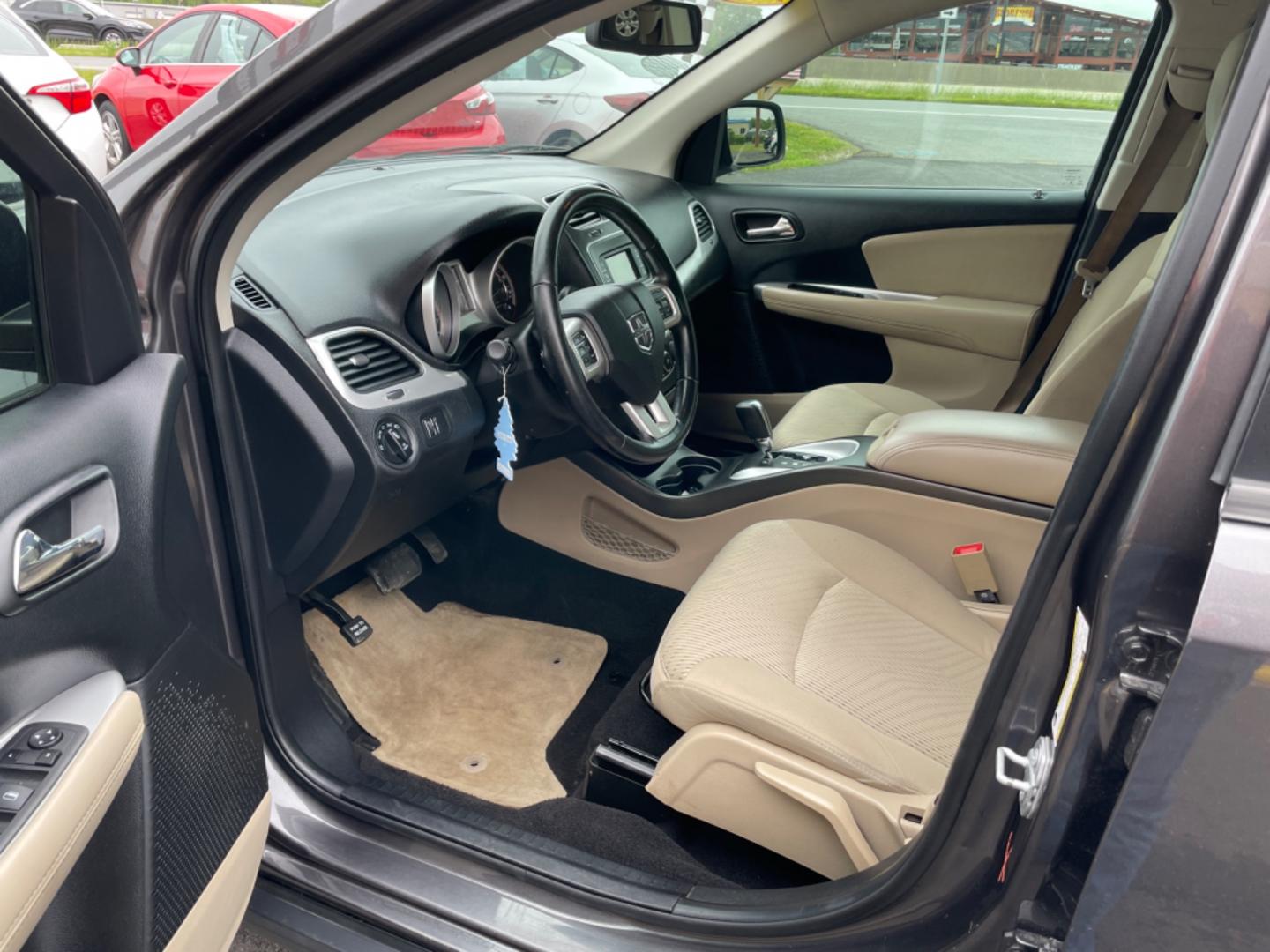 2019 Silver Dodge Journey (3C4PDCBG4KT) with an V6, 3.6 Liter engine, Automatic, 4-Spd w/AutoStick transmission, located at 8008 Warden Rd, Sherwood, AR, 72120, (501) 801-6100, 34.830078, -92.186684 - Photo#12